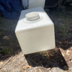 30 Gallon Water Tank 