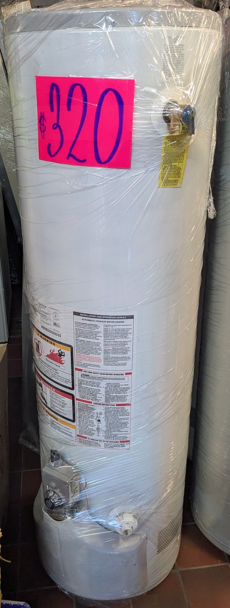 28 Gallon GE Water Heater 