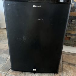 Mini Truck  Fridge With Lock