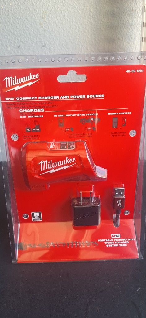 MILWAUKEE M12  CHARGER POWER SOURCE