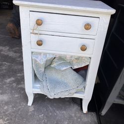 Cute Little Night Stand/end Table 