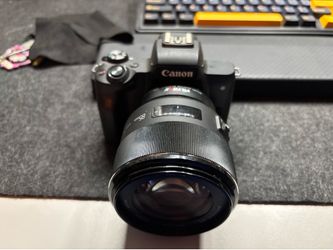 Canon M50 with 85mm Lens