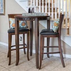 Bar Stools And Table 