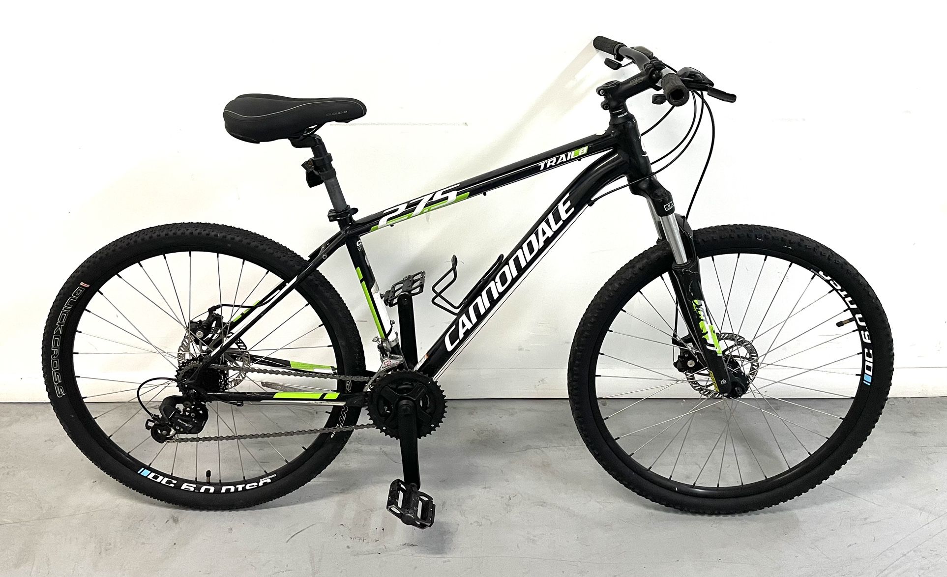 2016 CANNONDALE TRAIL 8 27.5 21SPEED MOUNTAIN BIKE. EXCELLENT