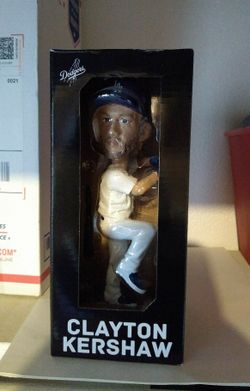 Clayton Kershaw bobblehead (2017)