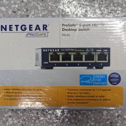 Netgear FS105NA 5 Port 10/100 Switch *New Factory Sealed*