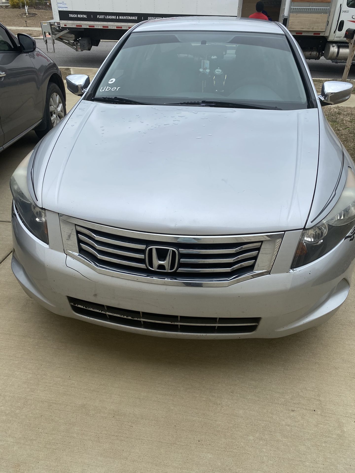 I have 2010 Honda it’s my daily drive everything working great and new tire on it new battery clean inside and outside It’s rebuilt title