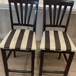2 dining chairs