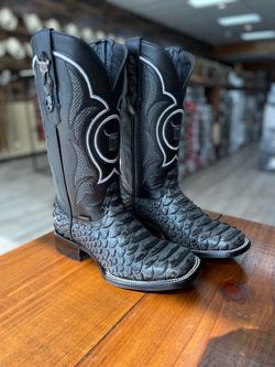 Mens western boots