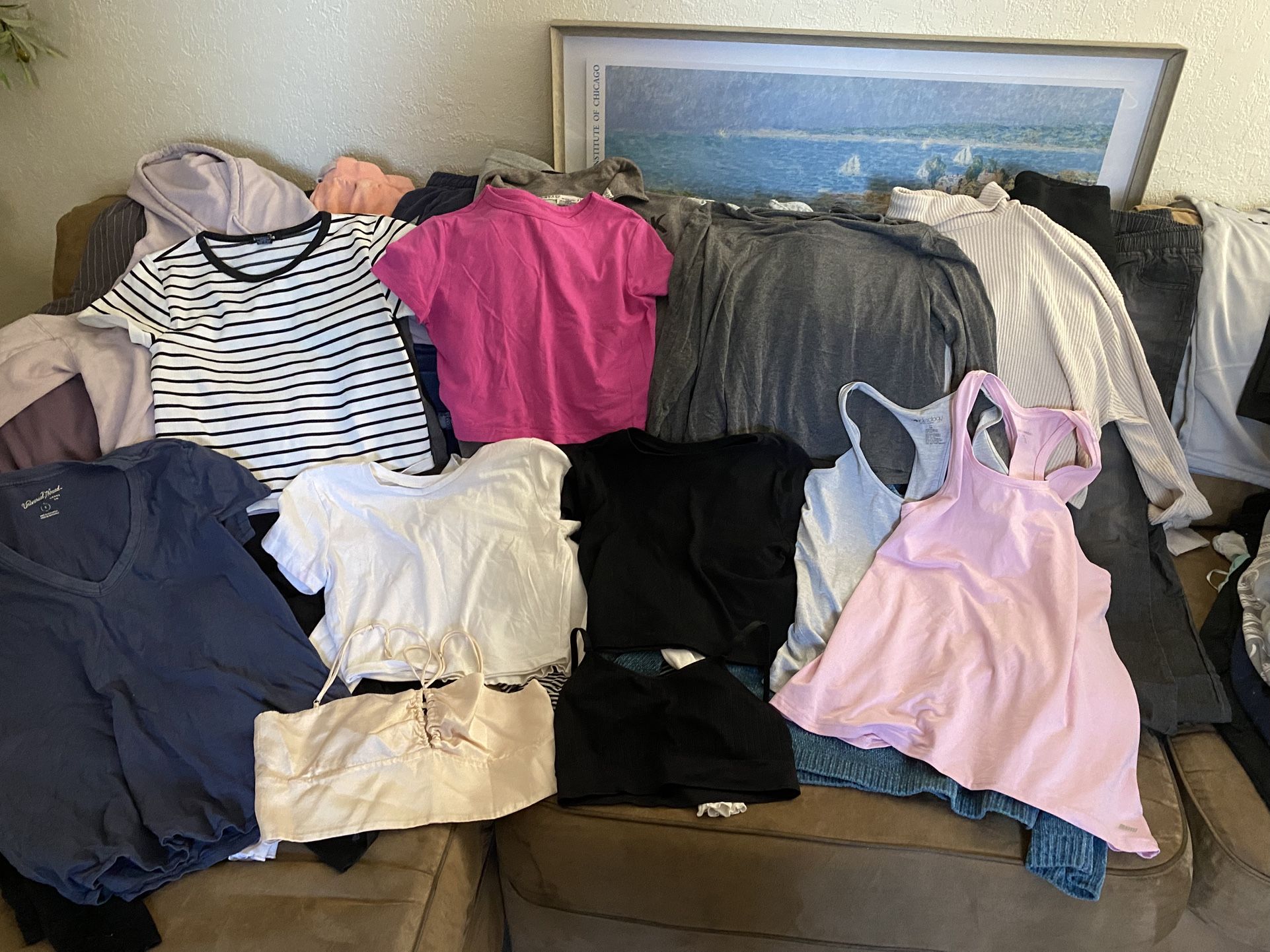 Teen/Women Mix Clothing Lot