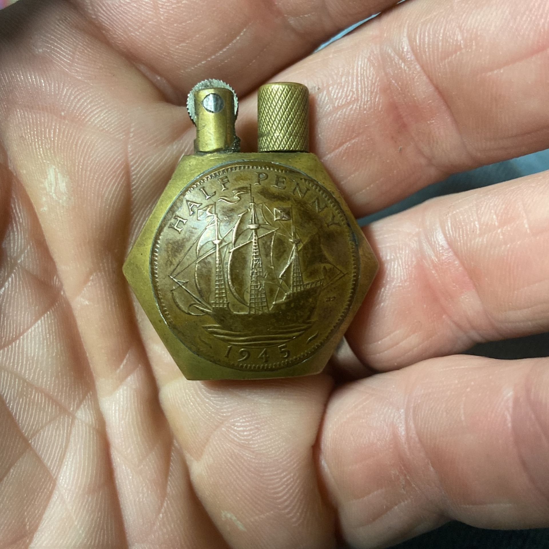 Vintage World War Ii Trench, Lighter
