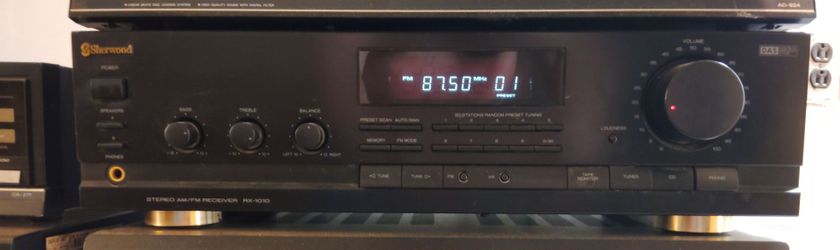 Sherwood receiver loud with clean sound