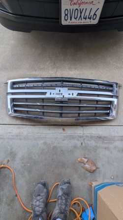 Chevy Suburban front grill