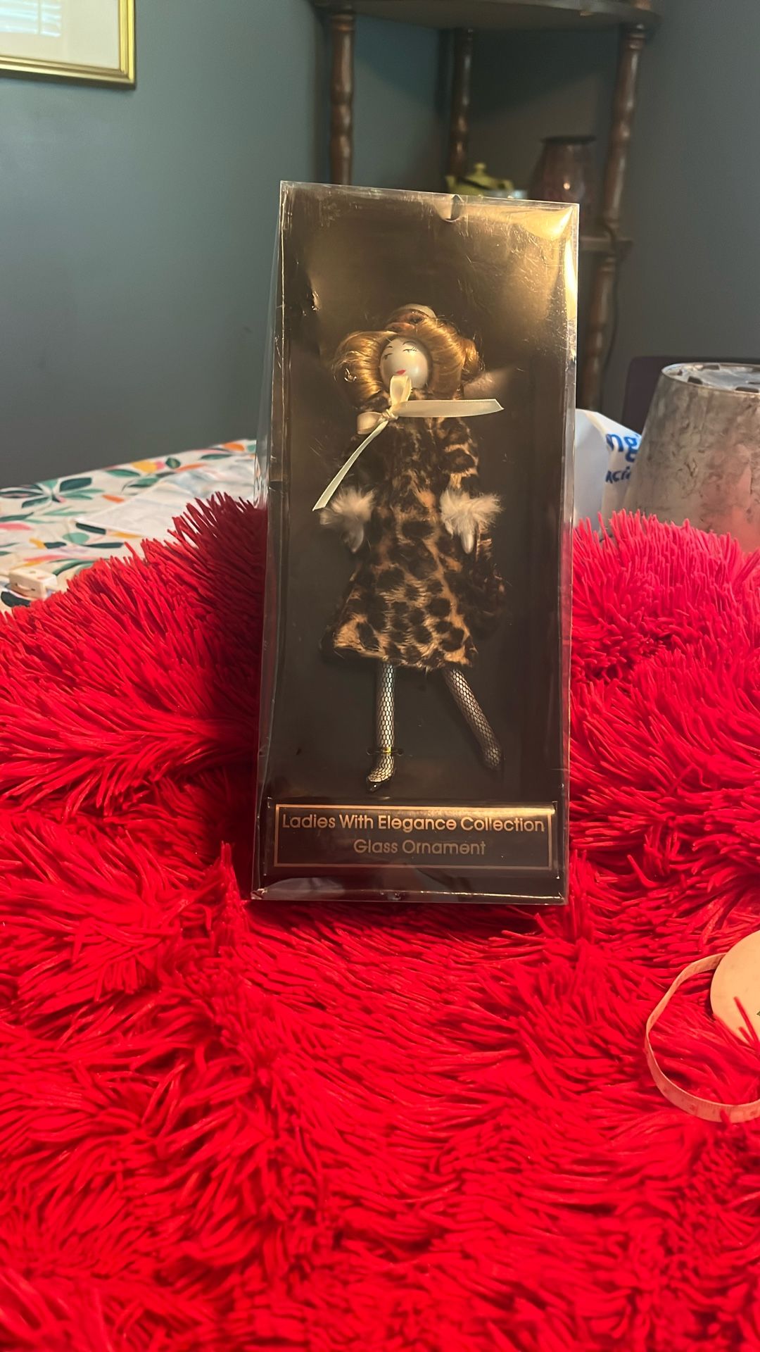 Lady with elegance glass ornament