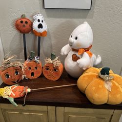 Fall/Halloween Decor Lot