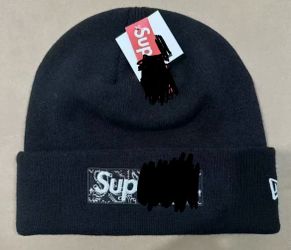 Supreme x New Era Black Beanie