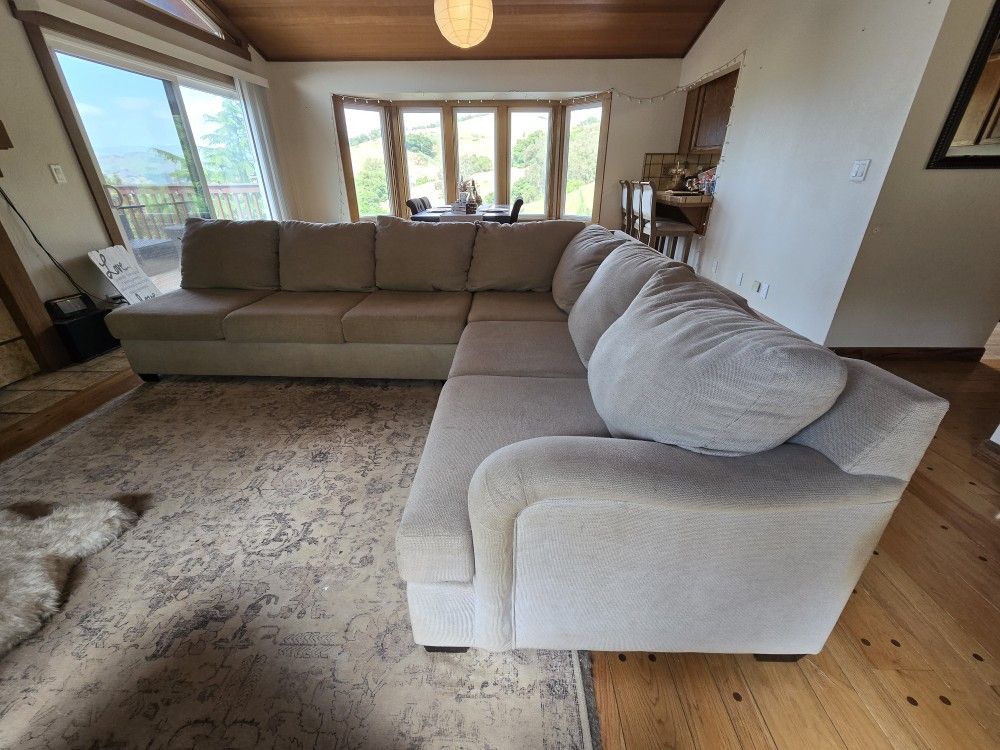 Sectional Sofa