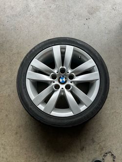 Falken 225/45/17 FK452 tire on a like new BMW rim