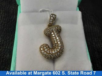 Symbol Pendant - Yellow Gold 10k (.417) 3.6 grams