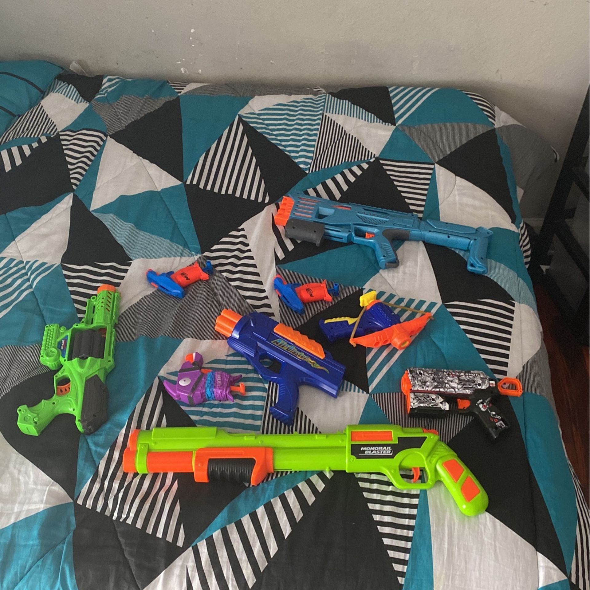 Nerf Guns (foam dart guns)
