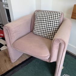 Topaz Urban Outfitters Floria Velvet Chair