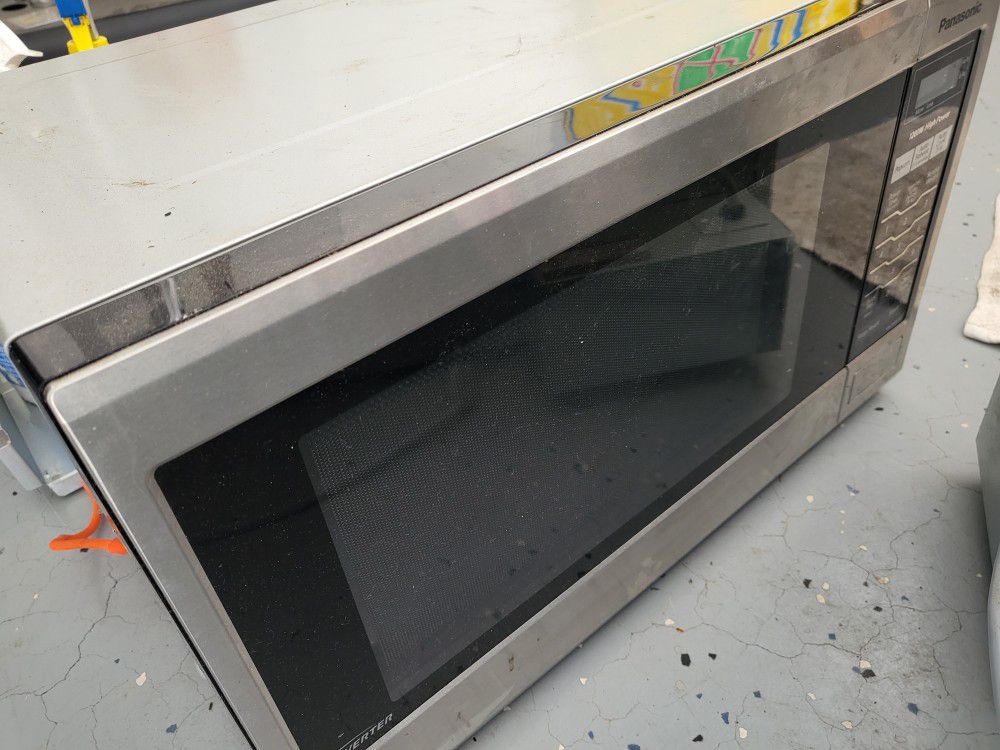 Panasonic NN-SA651S Microwave oven
 


