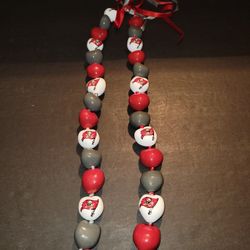 Tampa Bay Buccaneers mardi gras/necklace beads