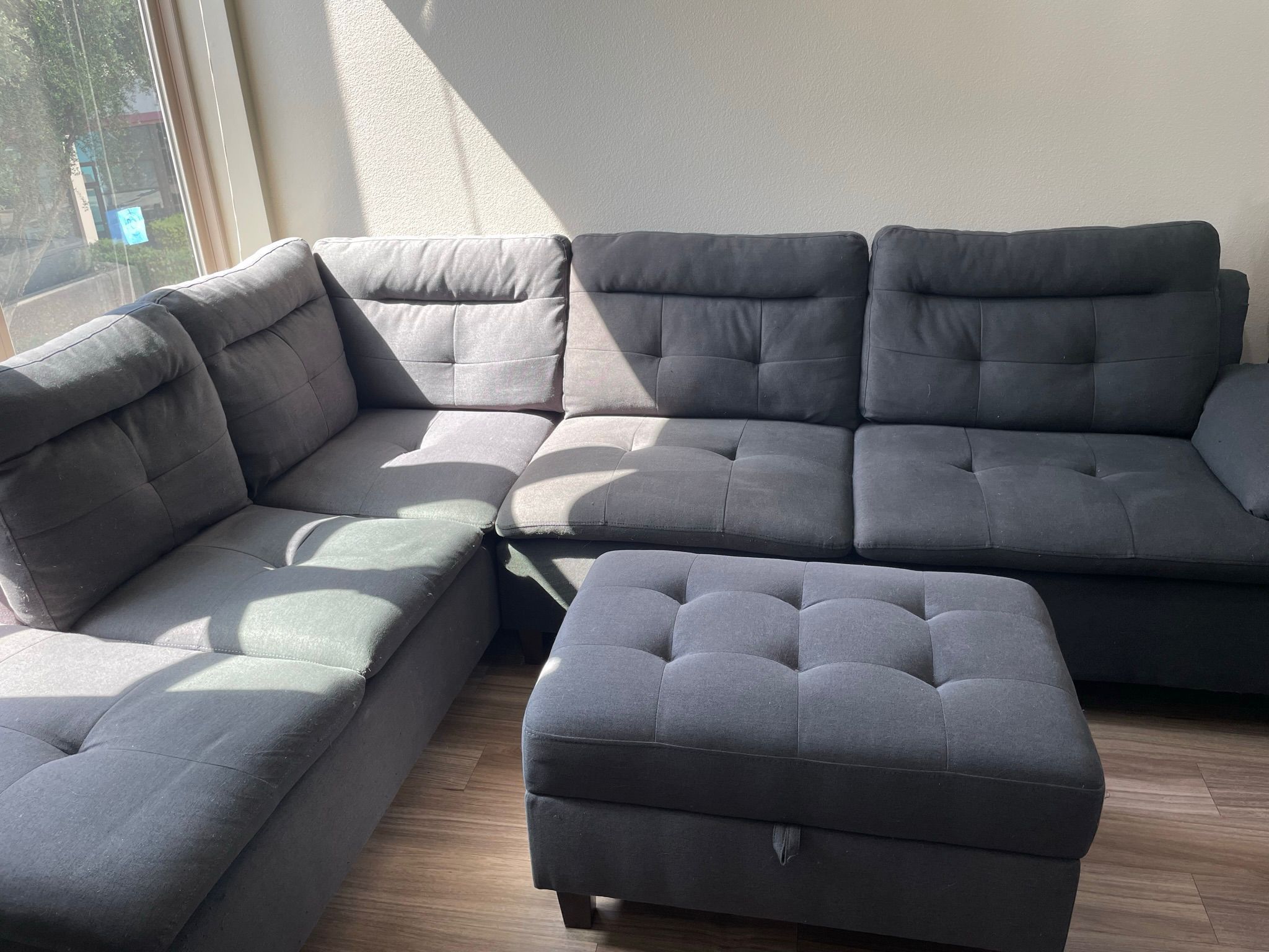3 Pc Sectional Sofa w Ottoman 