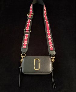 Marc Jacobs Snapshot Crossbody Bag, Black-Pink