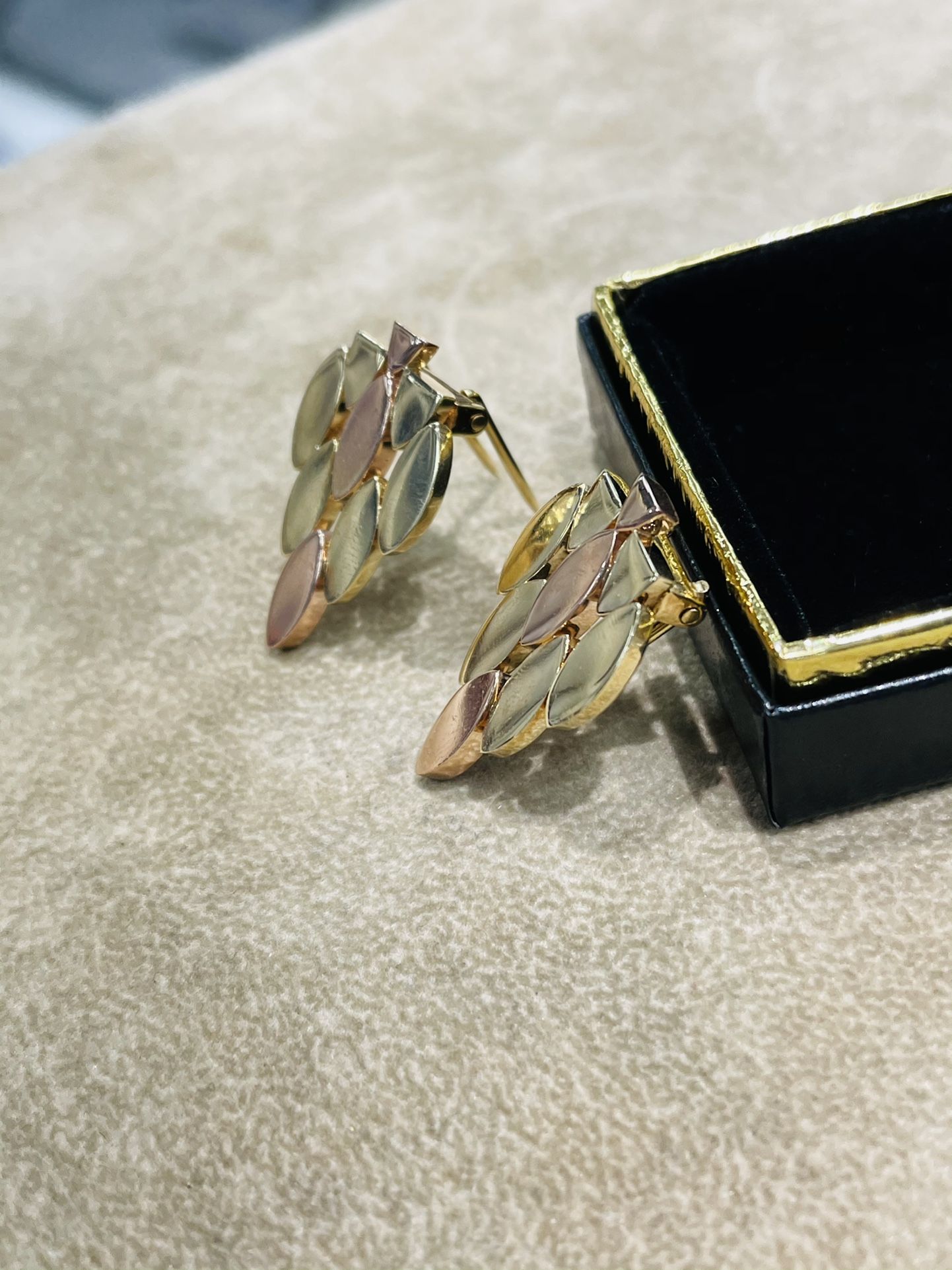 Gold Cuff links