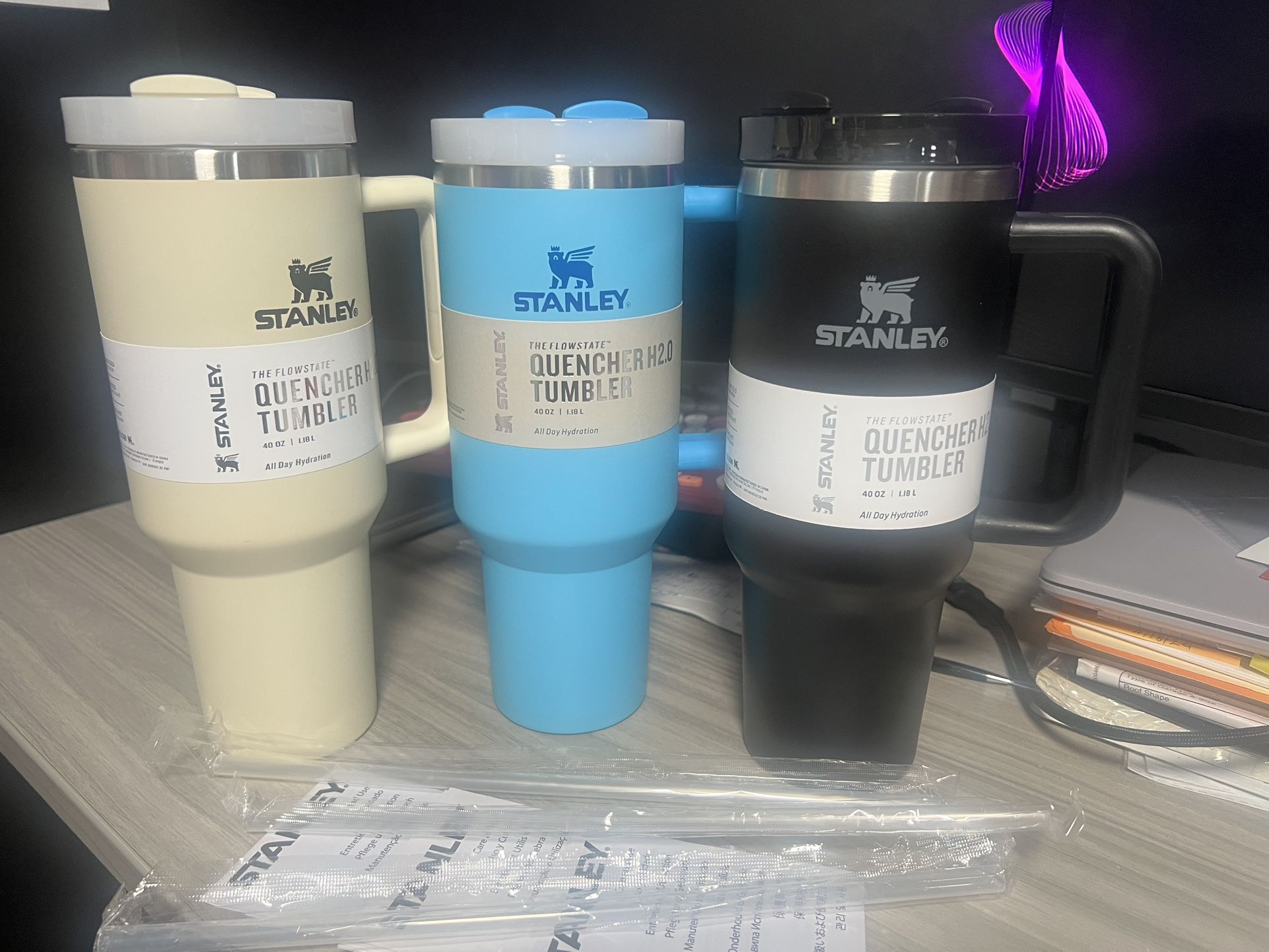 New In Box 40oz Stanley