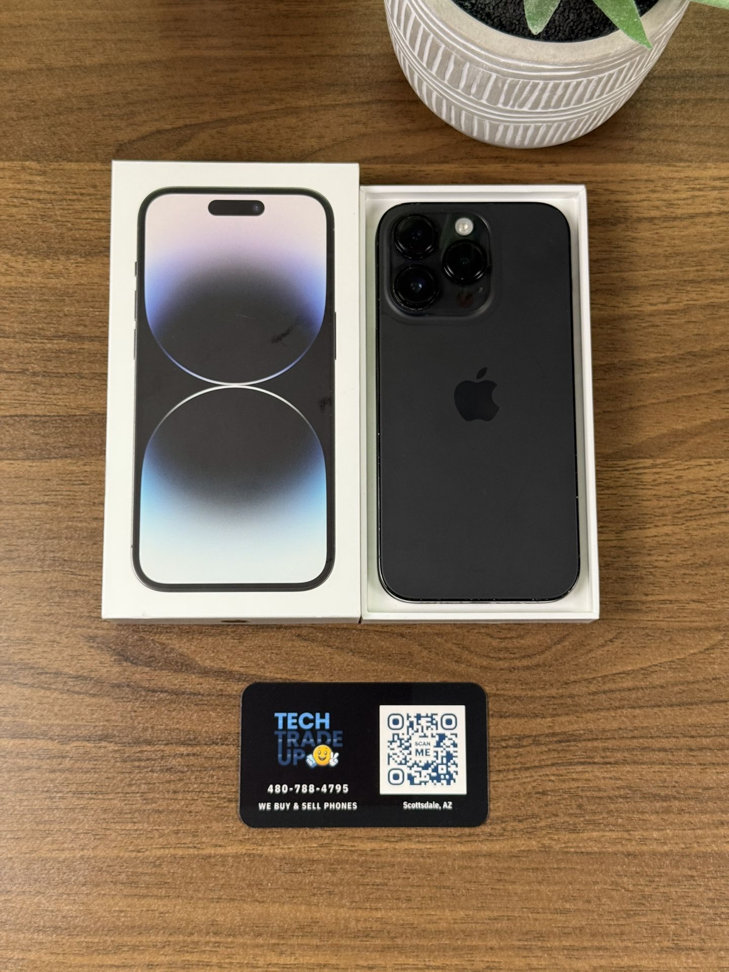 iPhone 14 Pro 128Gb Black 🖤 Unlocked *Free Delivery At Full Price*