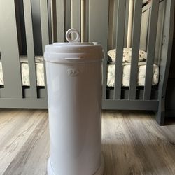  Ubbi Diaper Pail