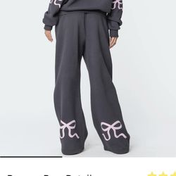 Edikted Bonnie Bow Sweatpants -Small