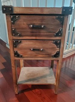 Solid Wood Rustic Style Nightstand/Bedside Table