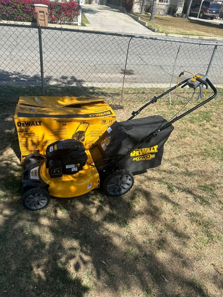 Dewalt Gas Propelled Lawn Mower Gas Lawn Mower Reviews For DEWALT