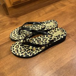 Women’s Cape leopard print flip-flops shipping available
