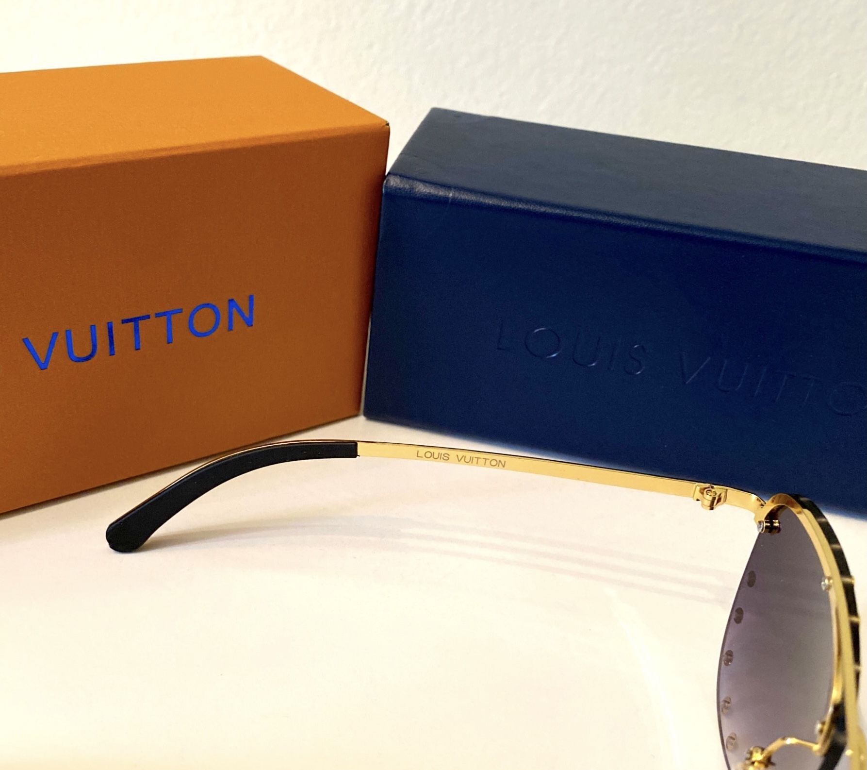 New LV Square Sunglasses for Sale in Anaheim, CA - OfferUp