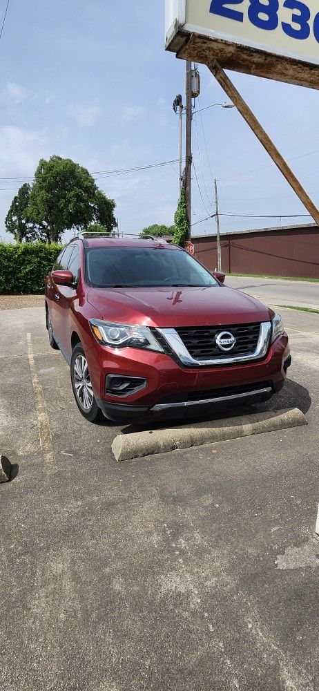 2017 Nissan Pathfinder