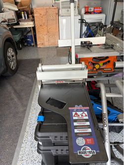 Marshallton Guillotine Laminate/LVP Cutter