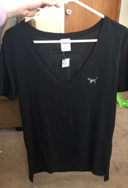 Victoria’s Secret pink shirt size medium brand new