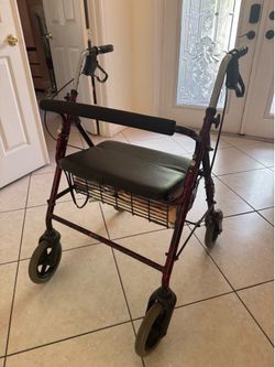 Heavy duty walker