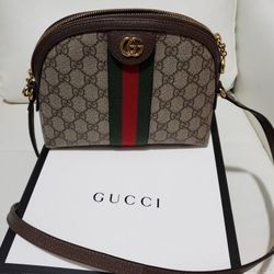 GUCCI Supreme Canvas Shoulder Handbag