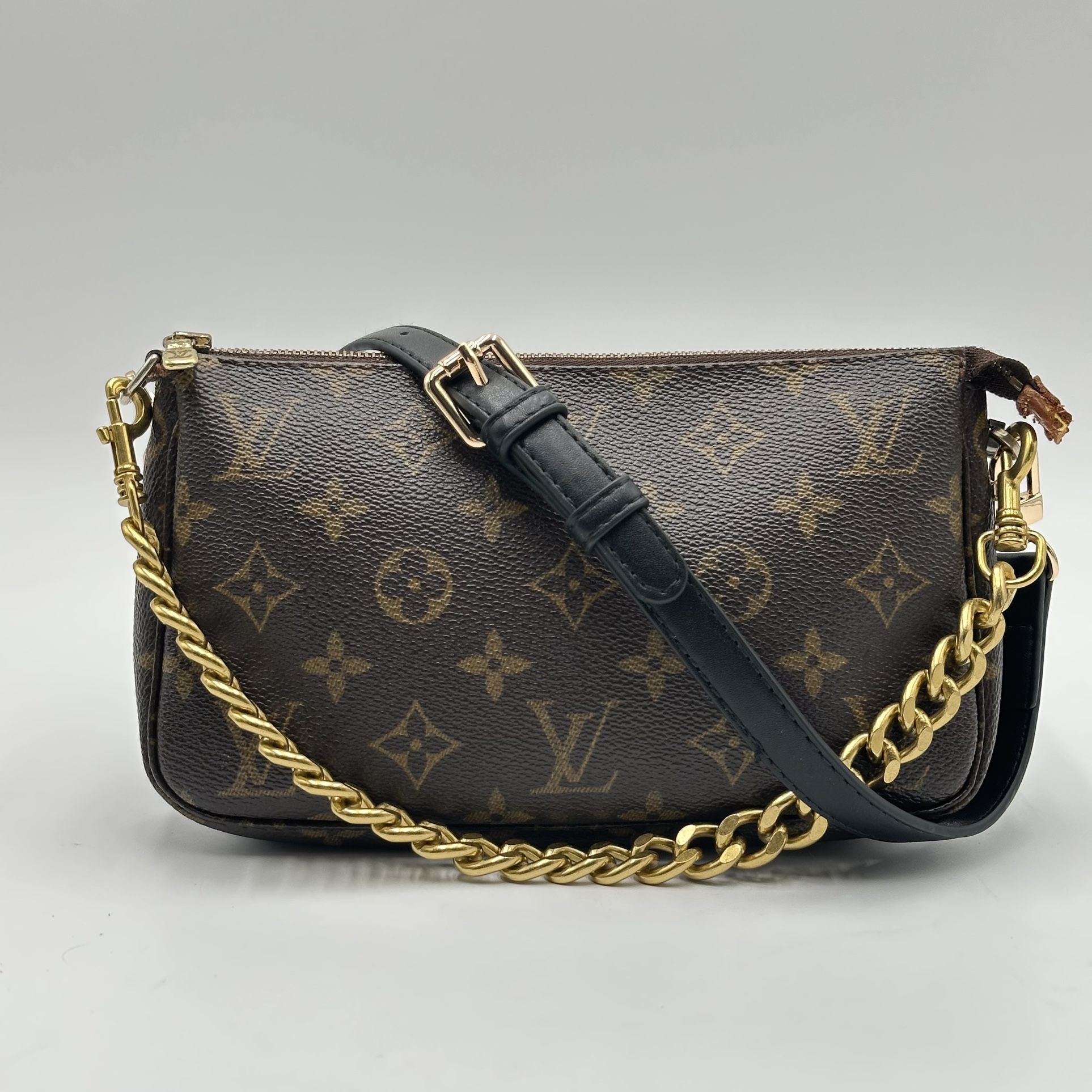 Authentic Louis Vuitton 2002 Monogram Pochette Accessoires Crossbody