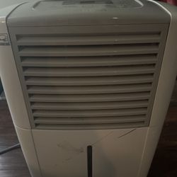 Dehumidifier 