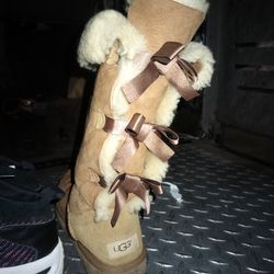 UGGs Size 7