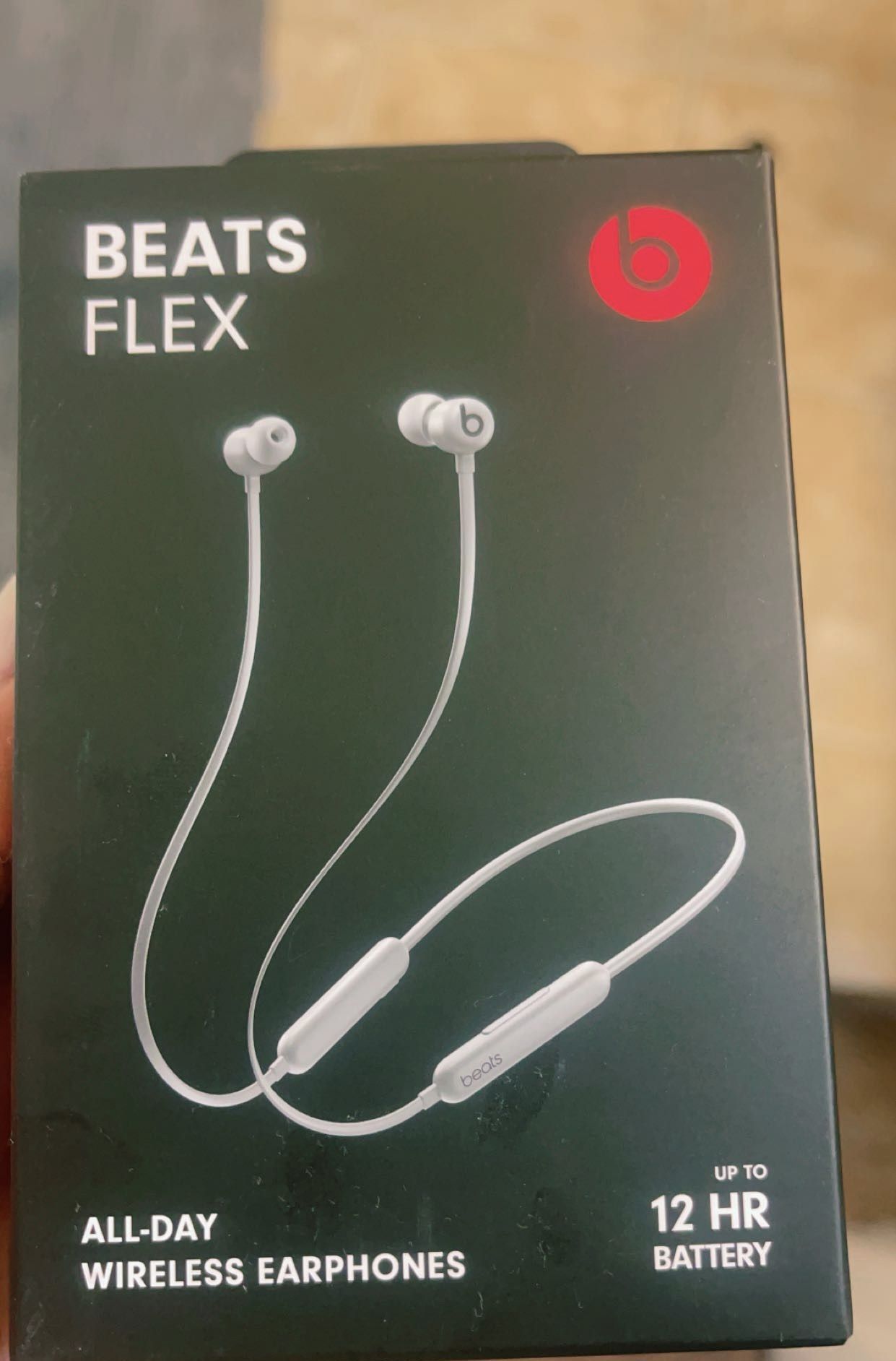 Apple Beat Flex
