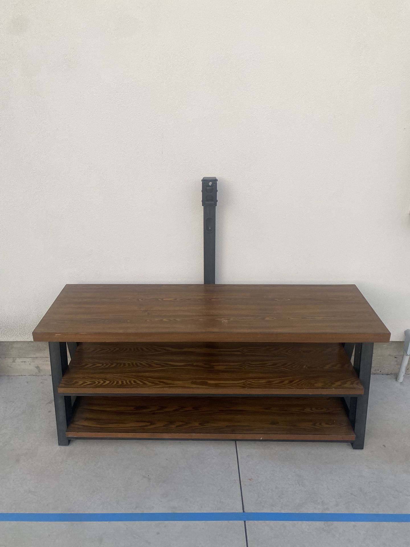 TV Table/Stand with Shelves 