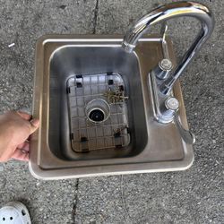 Small Stainless Utility Sink w/ Faucet – Garage / Shop