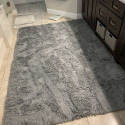 5’ X  7’ NEW area Carpet 